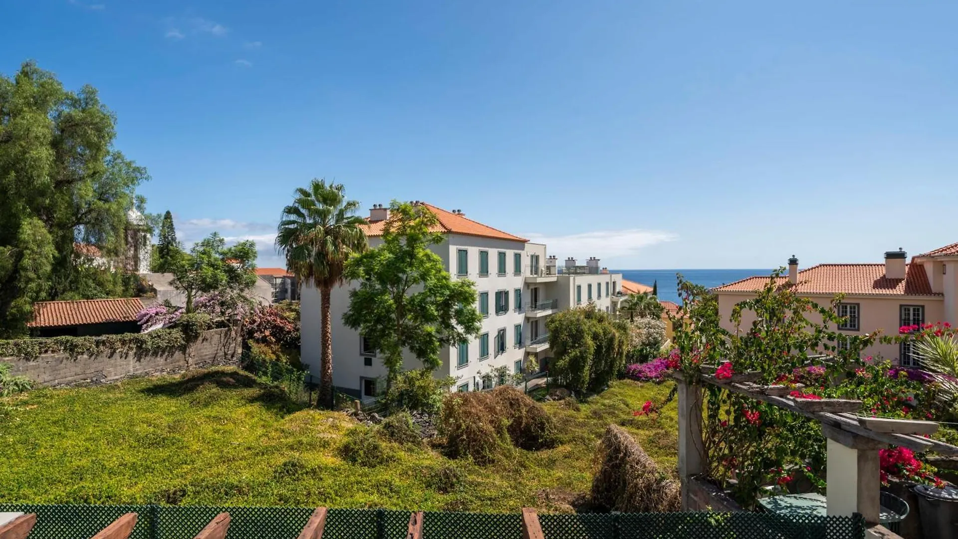 Bela De Santiago I By An Island Apart Funchal